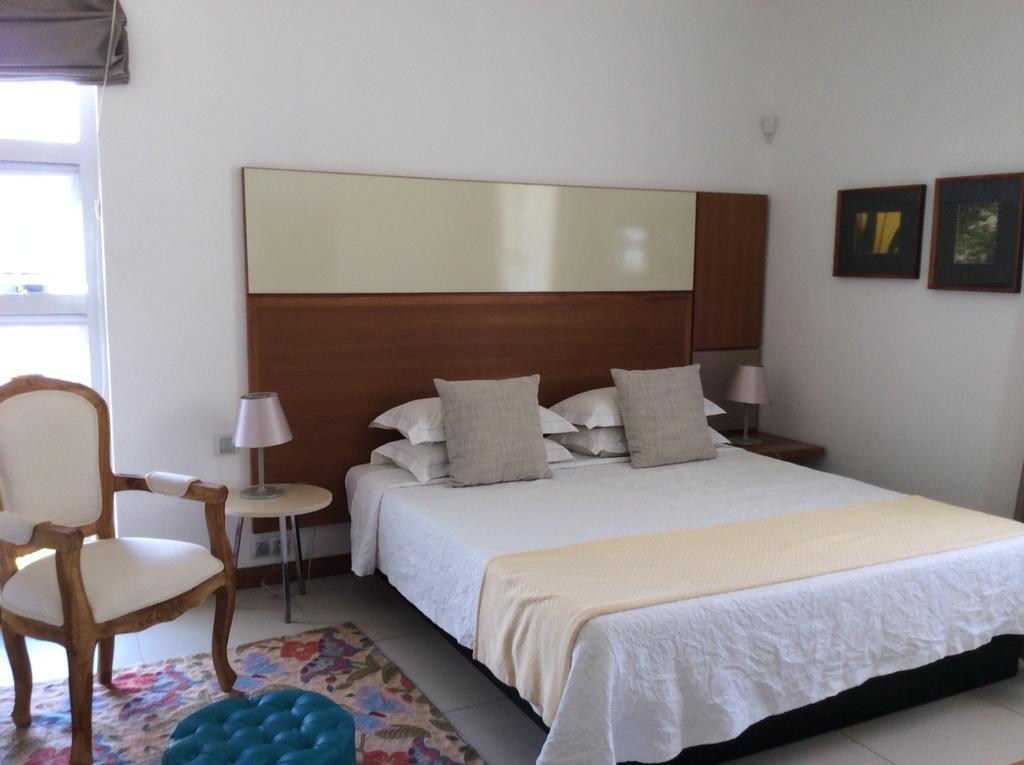So Beach Villa In Situ Roches Noires Phòng bức ảnh